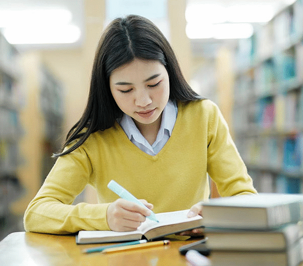 The Ultimate Guide to Balancing Part-Time Work and Full-Time Study in 2026