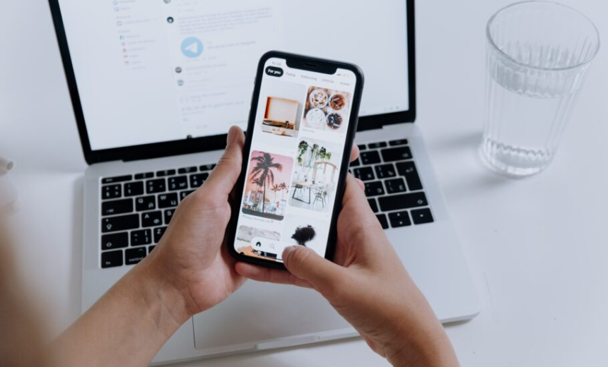 WhatsApp web version login works perfectly after successful Telegram download setup